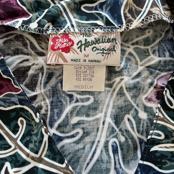 NWT: The Hawaiian Original women’s button up T shirt - Picture 7 of 8